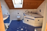 VERKAUFT !!! Großzügiger Vierseithof in reizvoller Alleinlage bei Vilshofen - Badezimmer