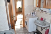 VERKAUFT!!! Tolles Zweifamilienhaus in ruhiger Aussichtslage in gepflegtem Zustand - Badezimmer OG